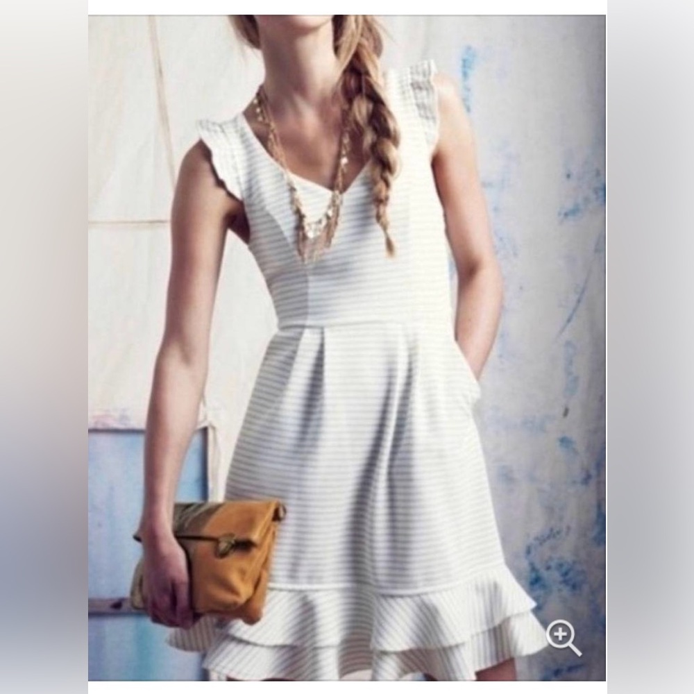 Anthropologie Maeve Sunland Flutter Ruffle Sleeve Knit dress size 12 Runs Small